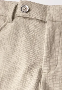 Chino met knoopdetail
