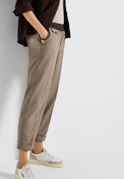 Chino met tailleband