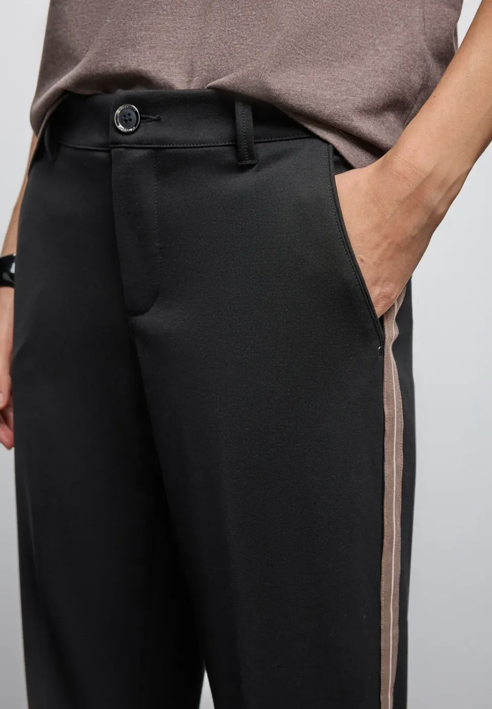 Chino met tapedetails