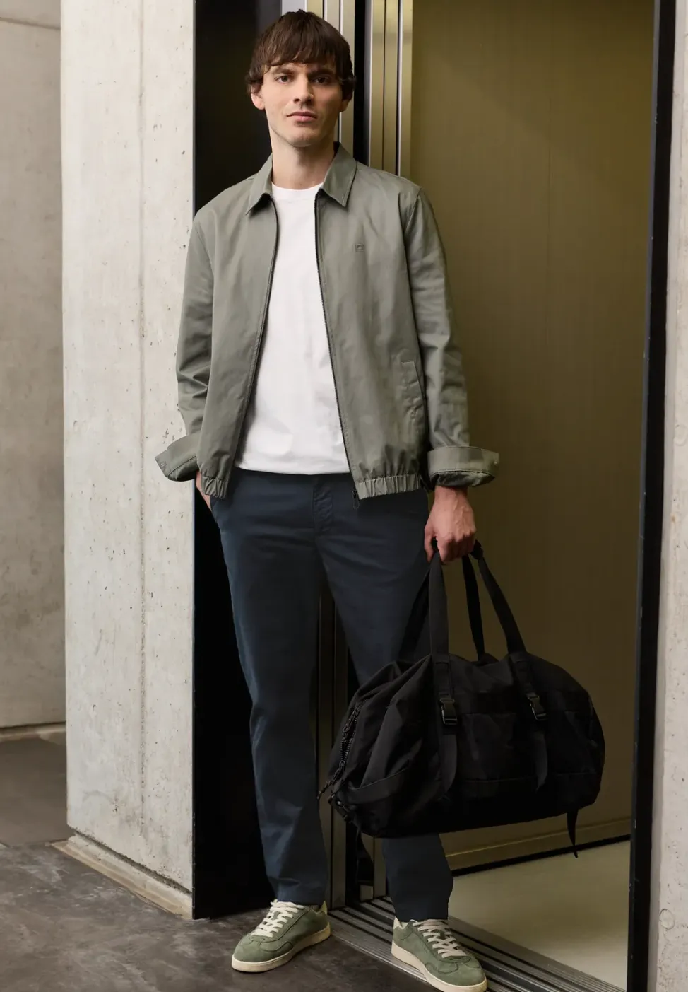 Chino met elastische tailleband