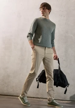 Chino met elastische tailleband
