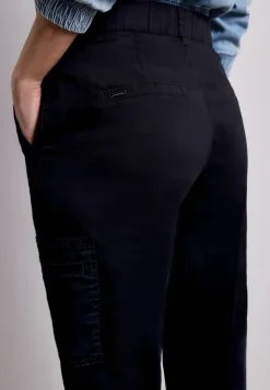 Chino's met Slim Legs en cargo-stijl zakken