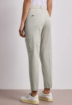 Chino's met Slim Legs en cargo-stijl zakken