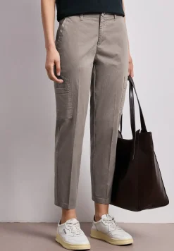 Chino's met Slim Legs en cargo-stijl zakken