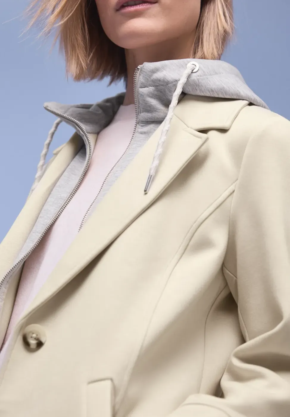 Coat met inlegwerk