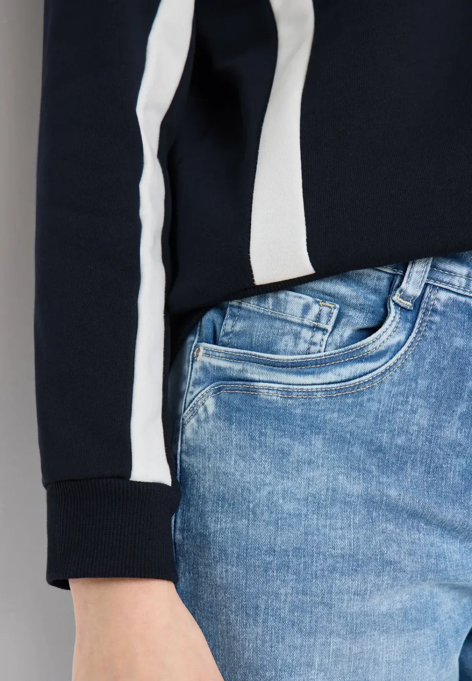 Colorblock sweatshirt