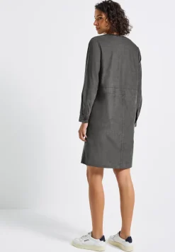 Corduroy jurk met gespleten hals