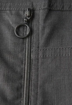 Corduroy jurk met gespleten hals