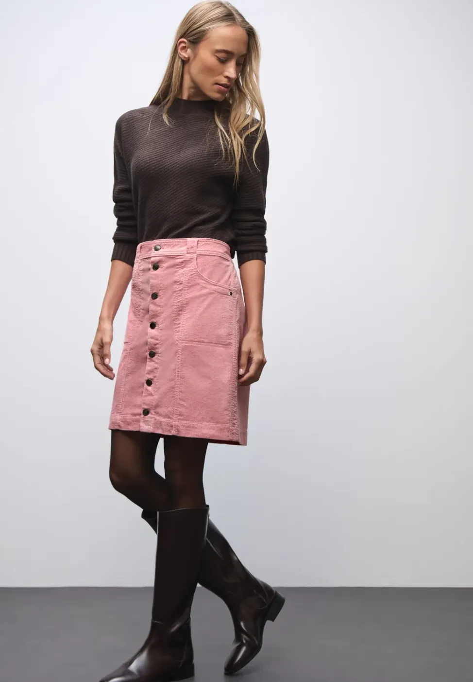 Corduroy rok met knoopsluiting
