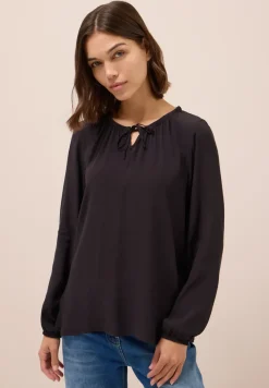 Crepe blouse