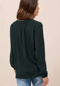 Crepe blouse