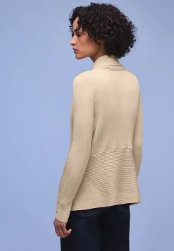 Cutline Vest