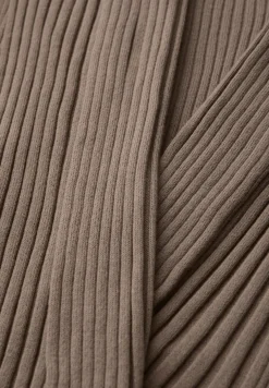 Cutline Vest