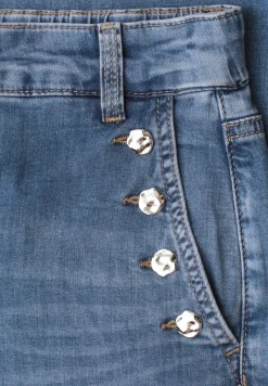 Denim culottes met mid waist en knoopdetails