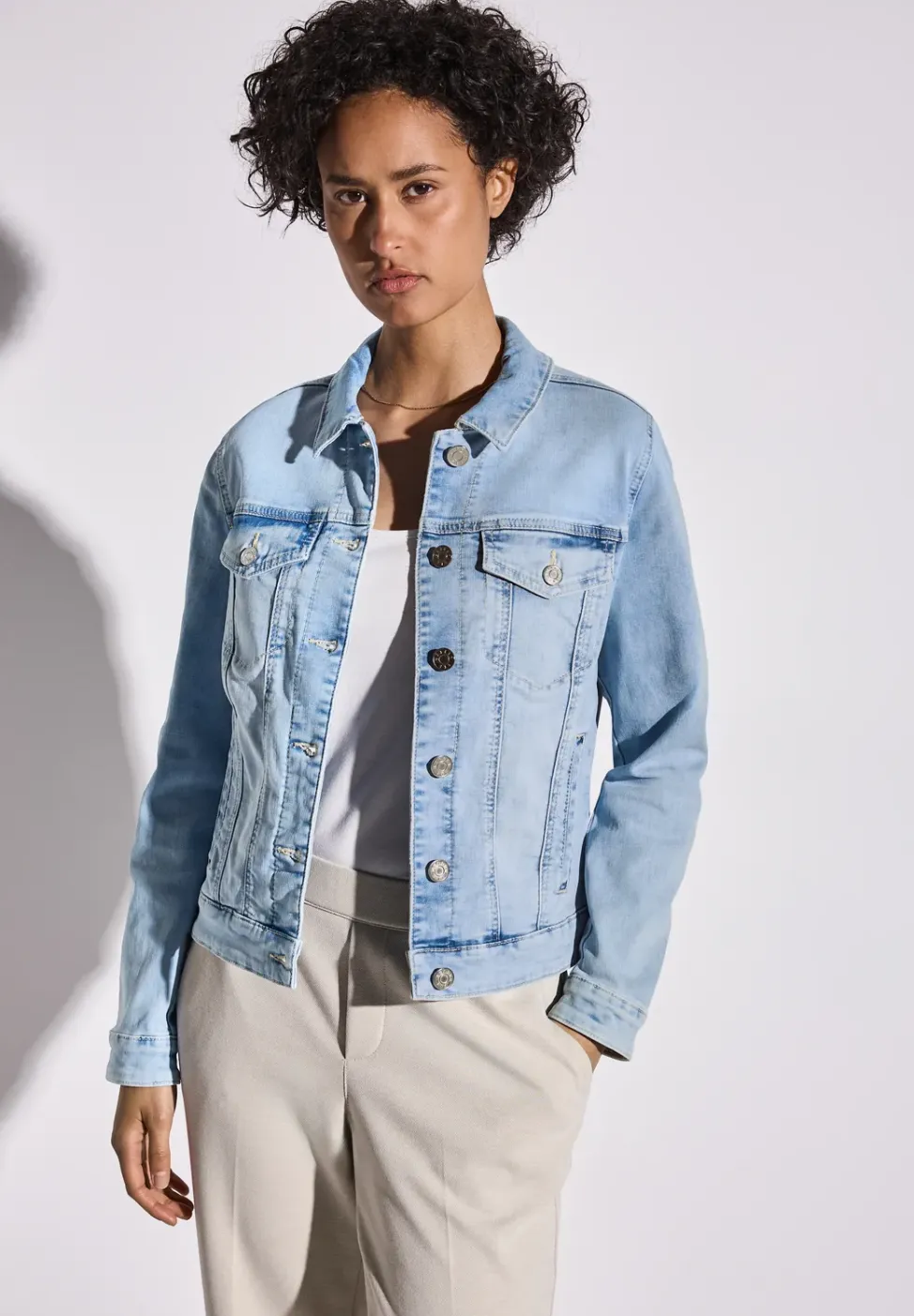 Denim jack in gebleekte look