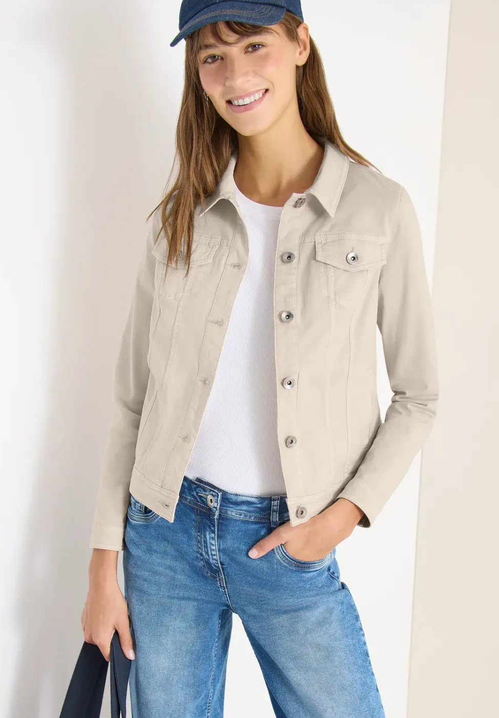Denim jack met borstzakken en knopen