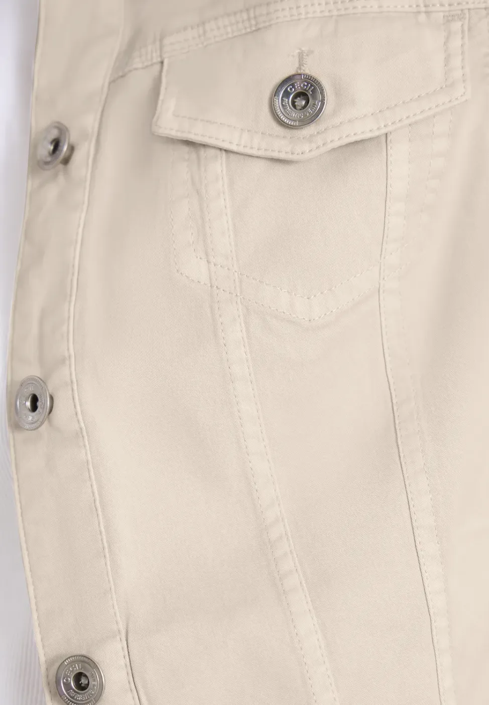 Denim jack met borstzakken en knopen