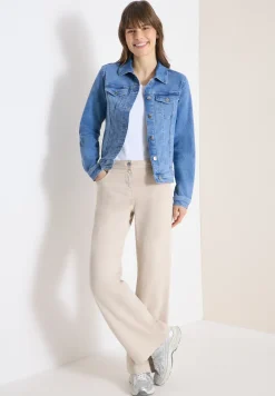 Denim jack met borstzakken en knopen