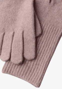 Fijn gebreide handschoenen