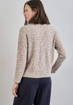 Fluffy shirt met print