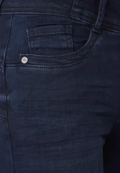 Free to move jeans