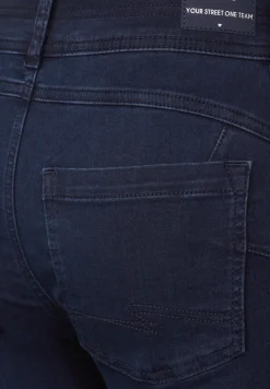 Free to move jeans