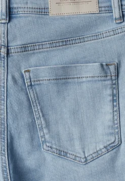 Gebleekte bermudajeans