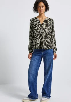 Gedessineerde blouse