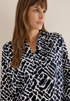 Gedessineerde blouse