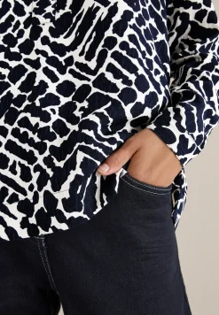 Gedessineerde blouse