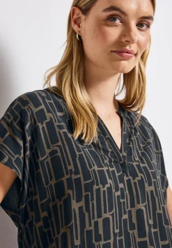 Gedessineerde blouse