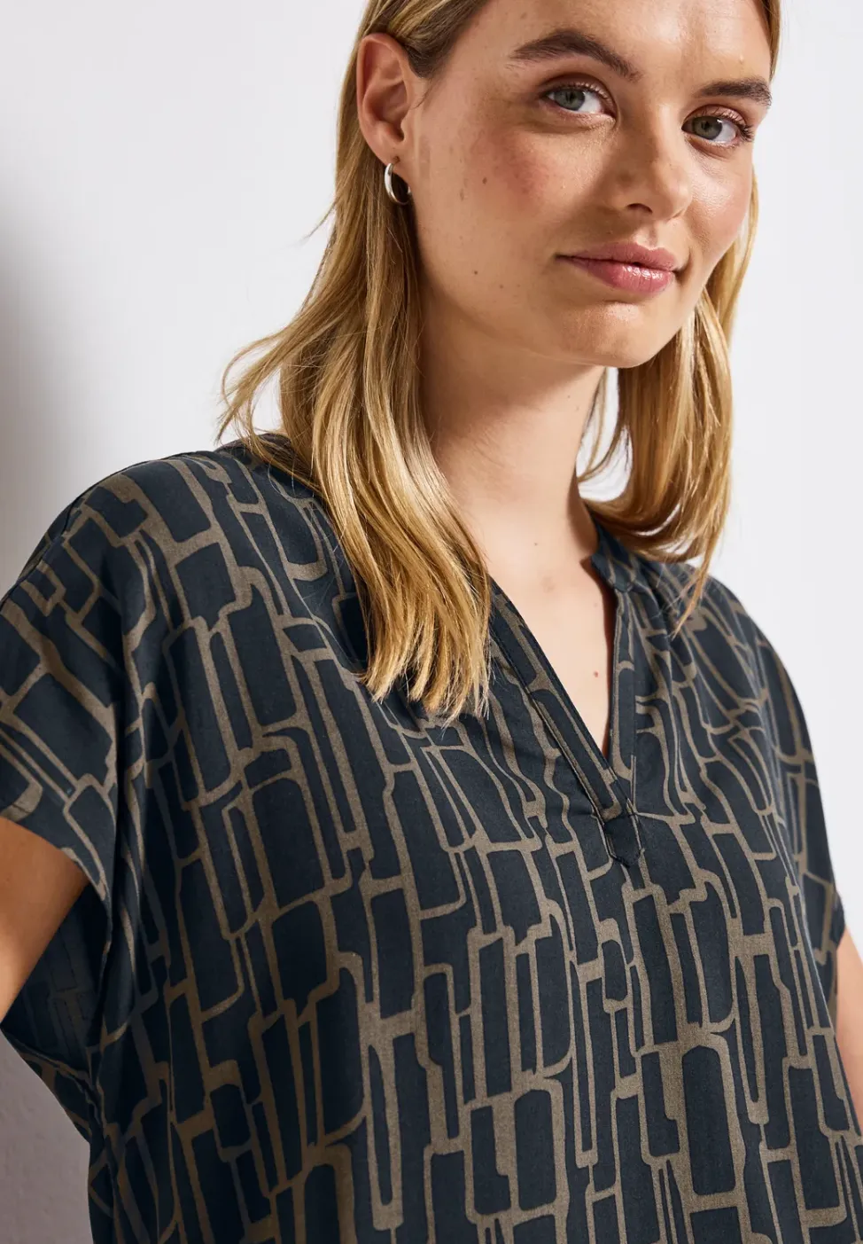 Gedessineerde blouse