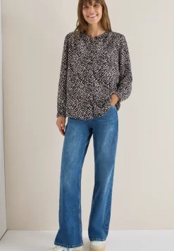 Gedessineerde blouse