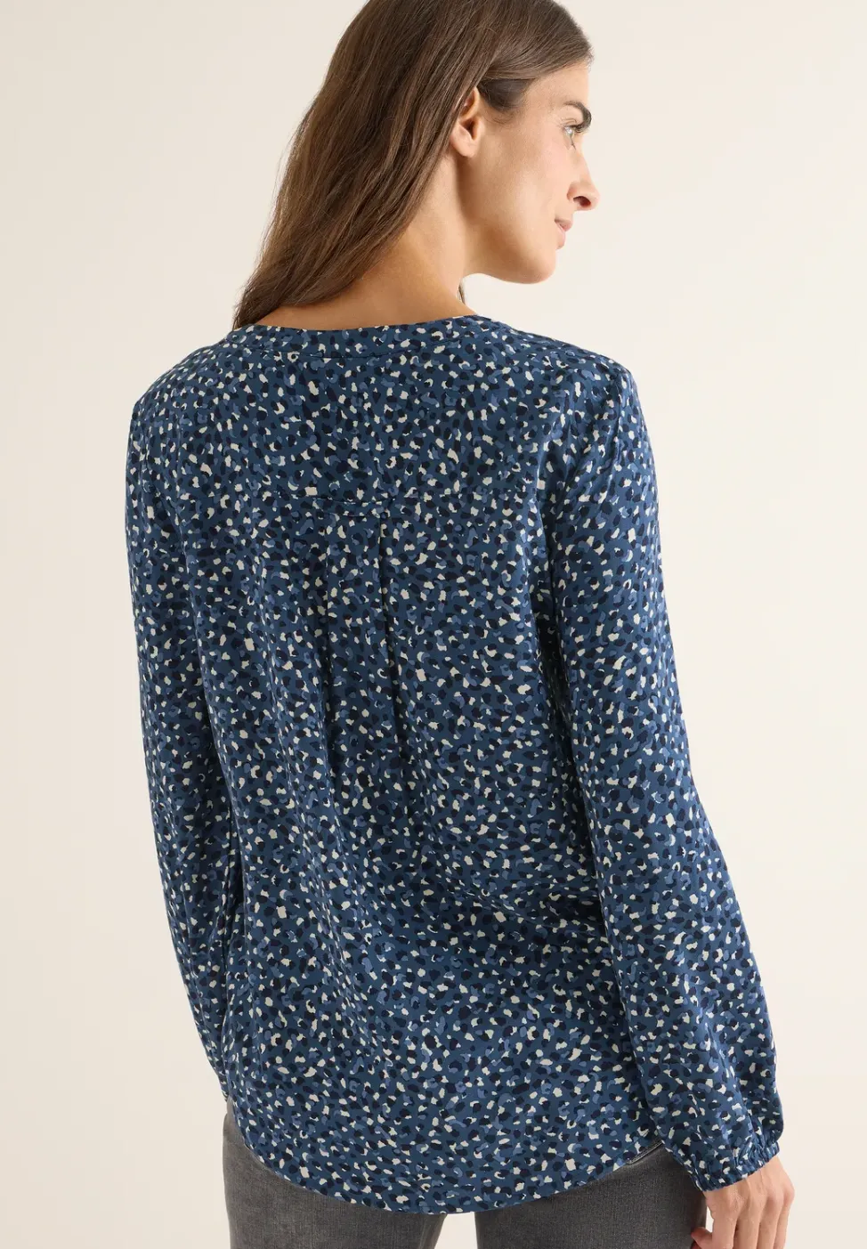 Gedessineerde blouse