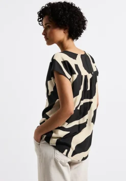 Gedessineerde blouse