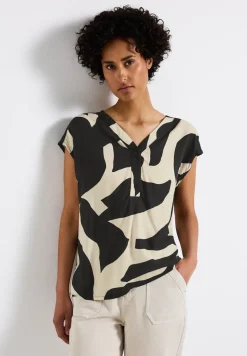 Gedessineerde blouse