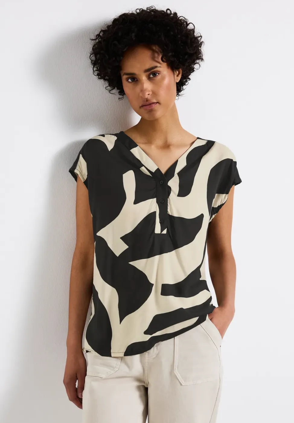 Gedessineerde blouse