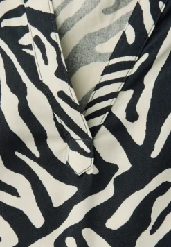Gedessineerde blouse