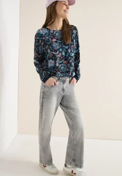 Gedessineerde blouse