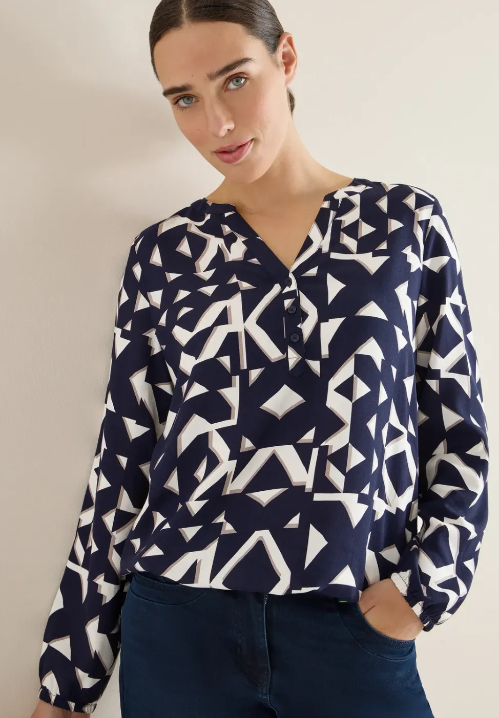 Gedessineerde blouse