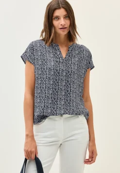 Gedessineerde blouse
