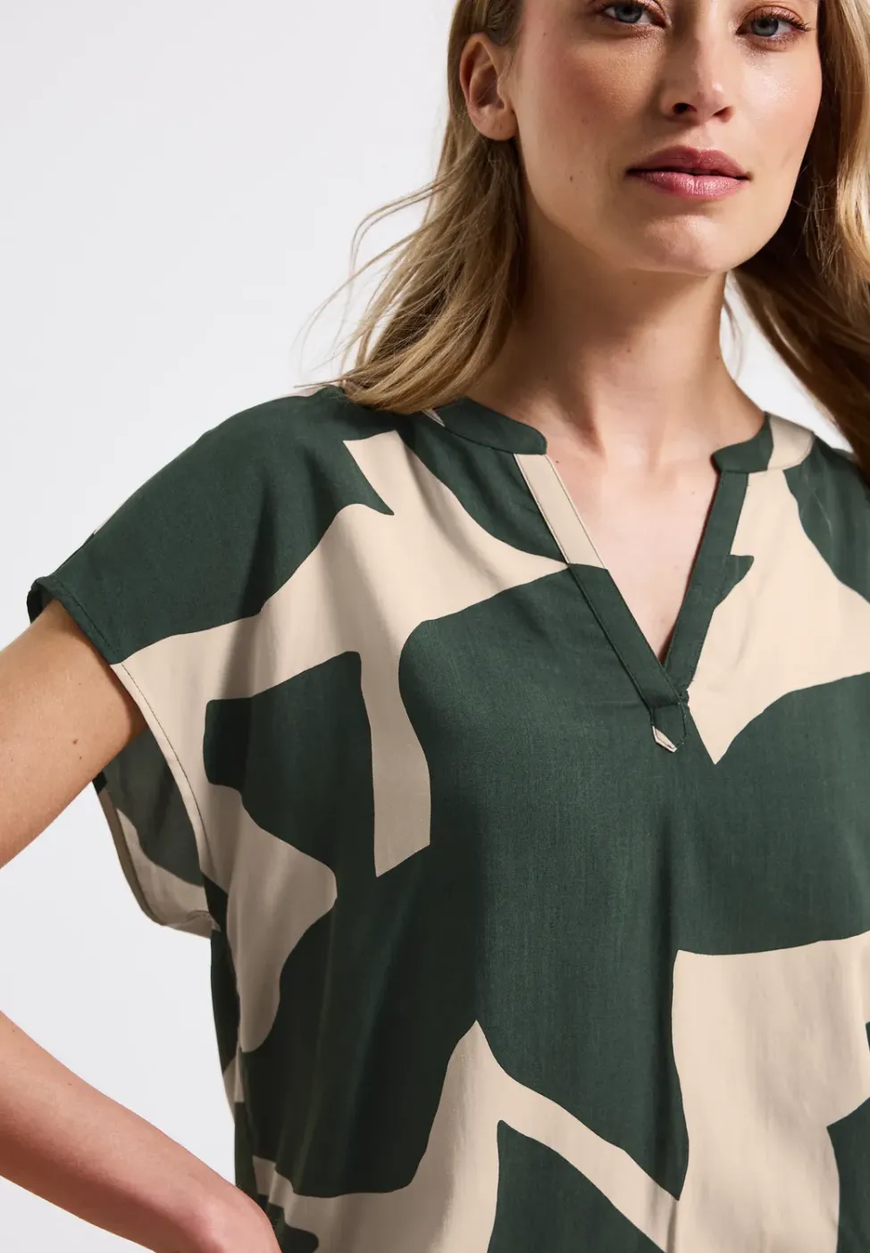Gedessineerde blouse