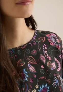 Gedessineerde blouse