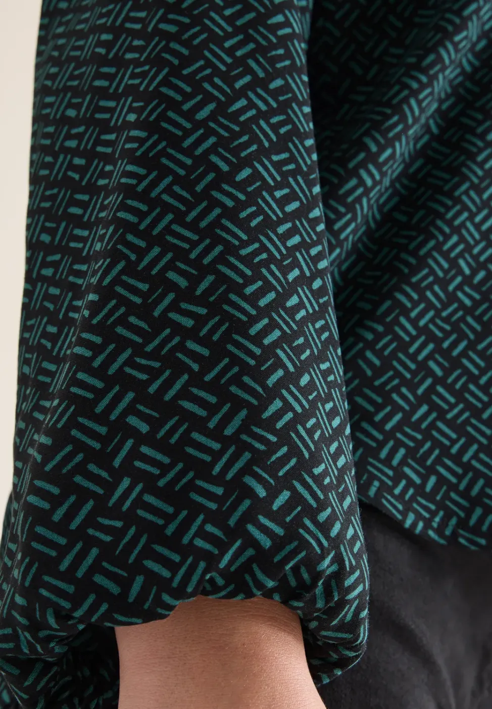 Gedessineerde blouse