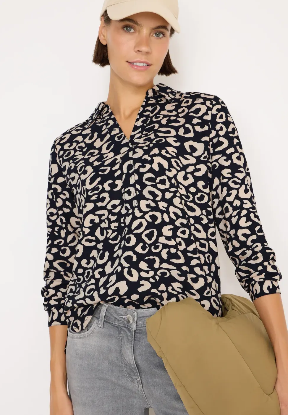 Gedessineerde blouse