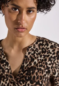 Gedessineerde blouse