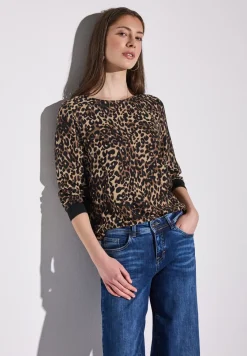 Gedessineerde blouse