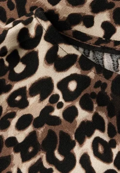 Gedessineerde blouse