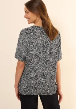 Gedessineerde blouse met gespleten hals
