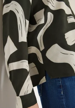 Gedessineerde blouse met gespleten hals